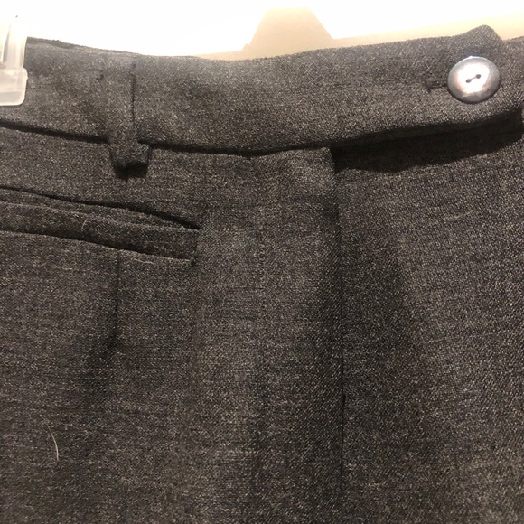 Femme de Carriere charcoal grey pant suit - Picture 4 of 5